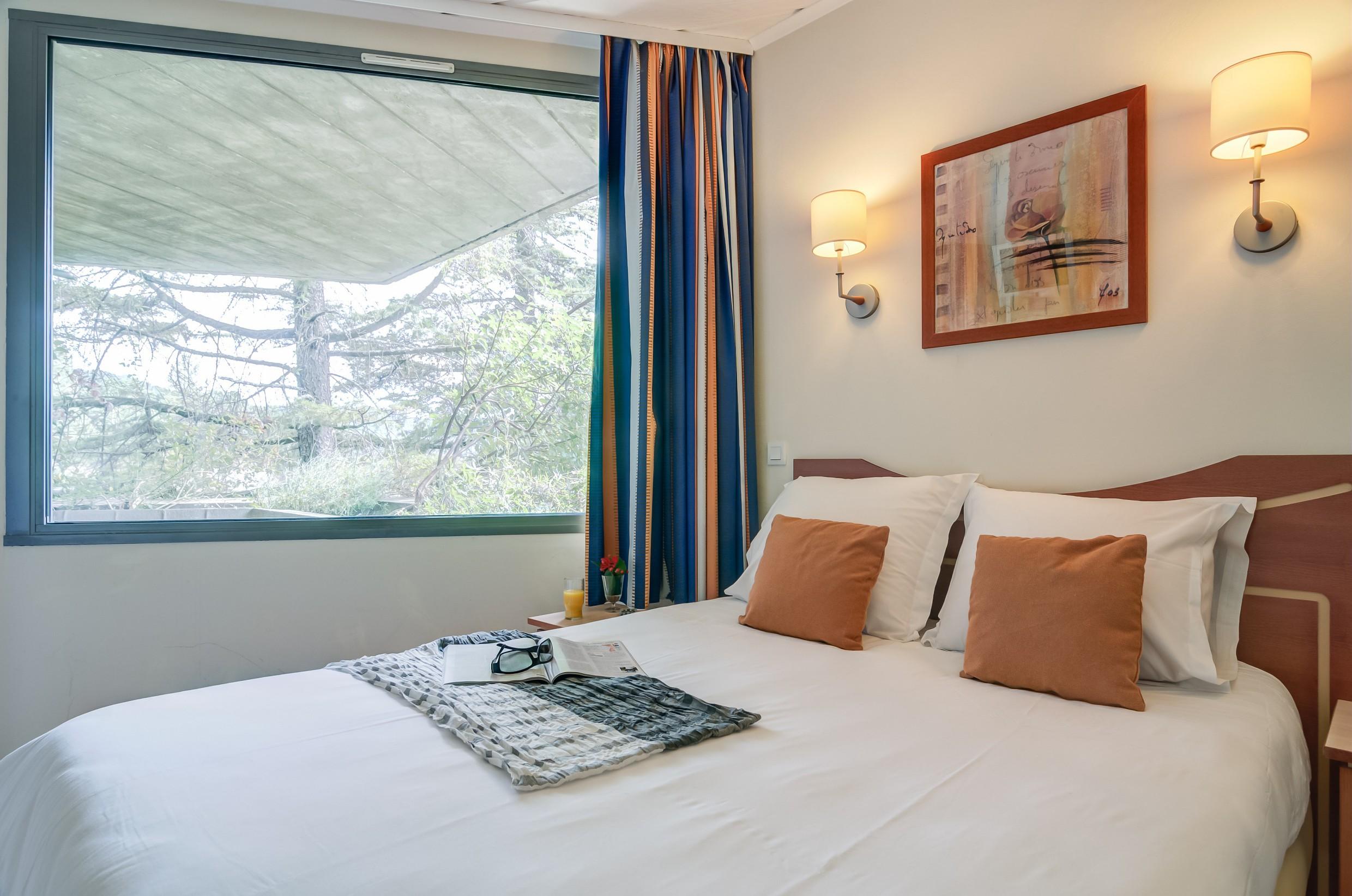 Sowell Hotels Ardeche Grospierres Exteriör bild