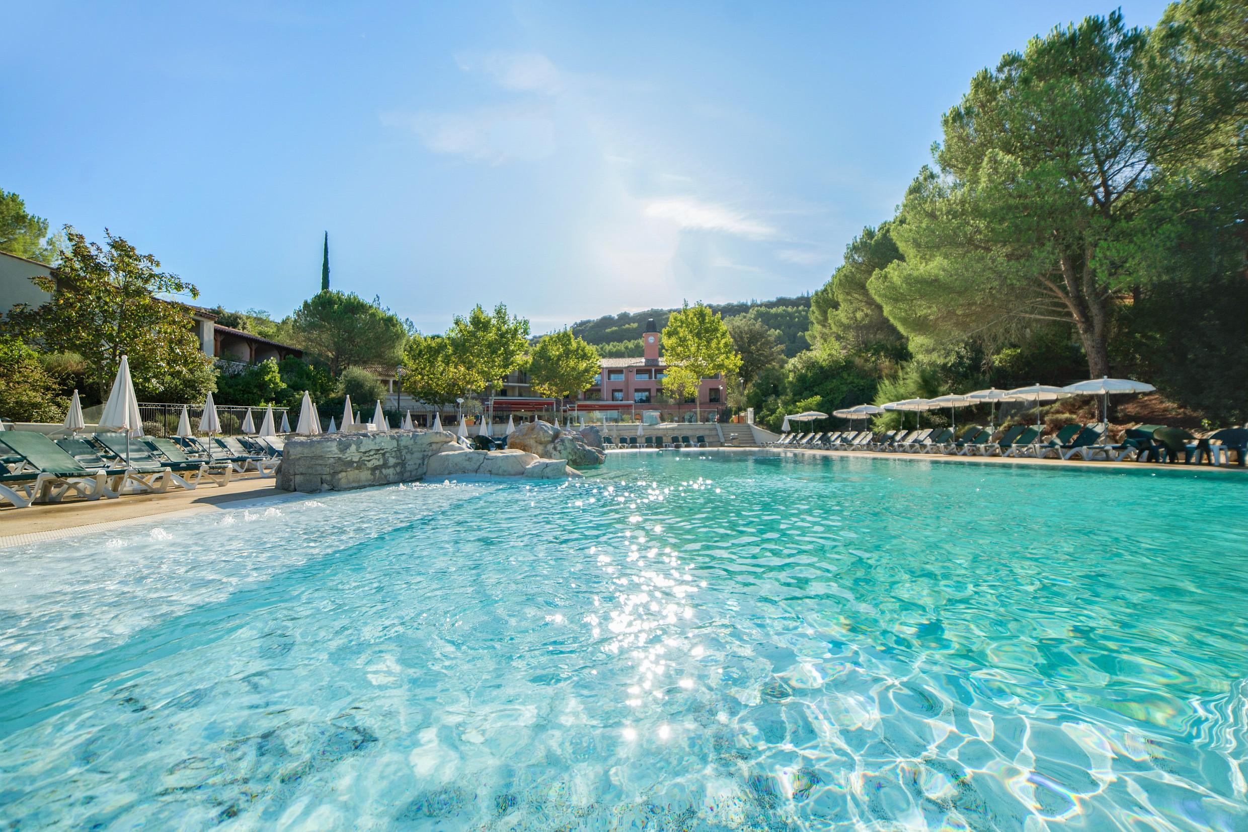 Sowell Hotels Ardeche Grospierres Exteriör bild