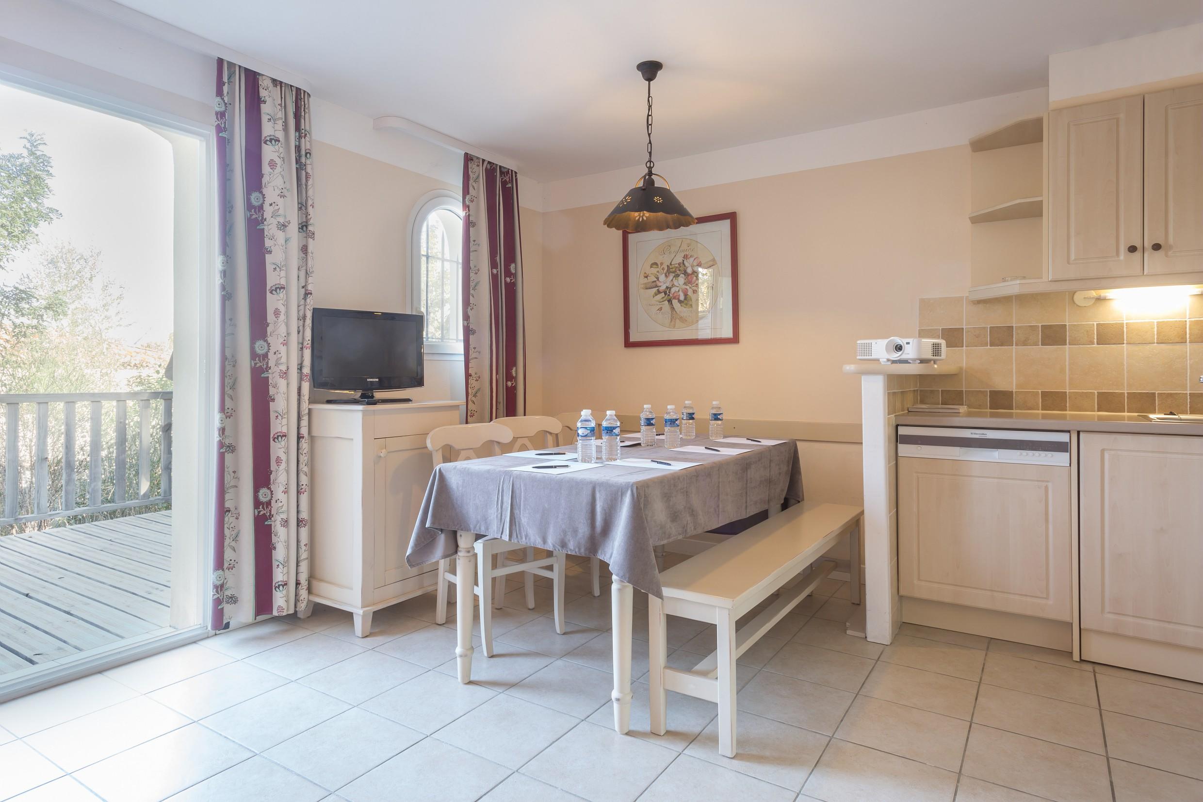 Sowell Hotels Ardeche Grospierres Exteriör bild