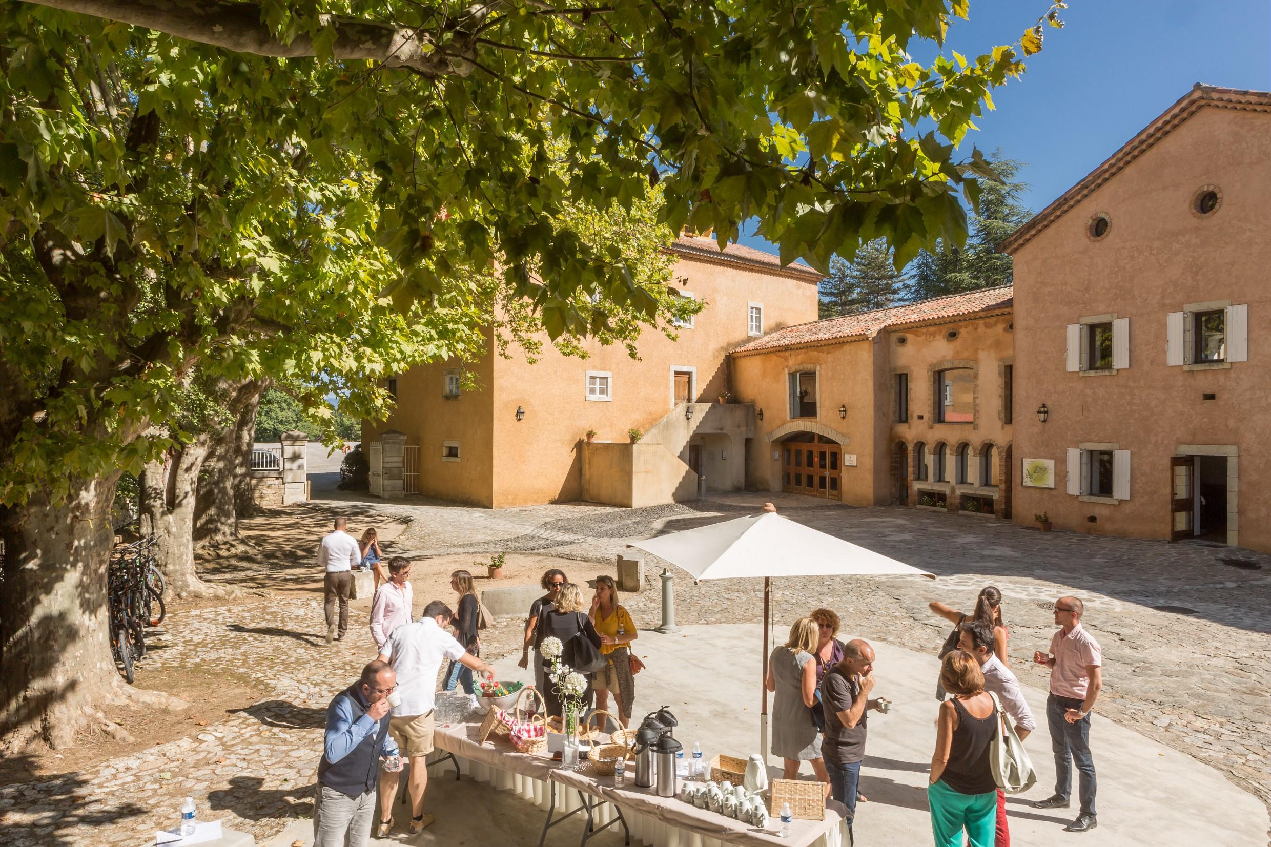 Sowell Hotels Ardeche Grospierres Exteriör bild